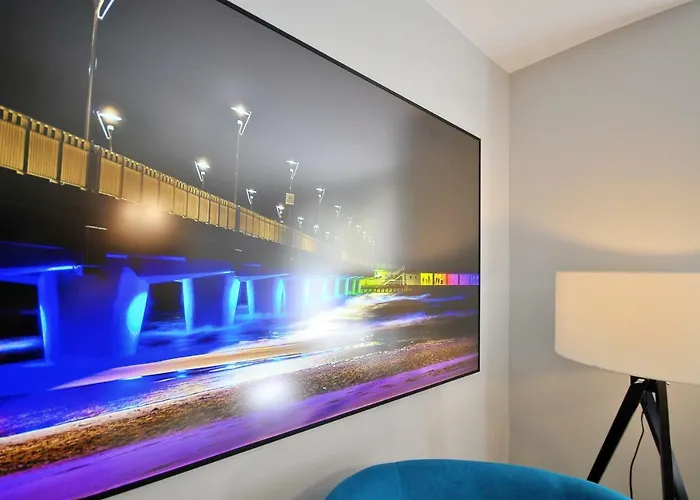 Luxury Marina Apartment